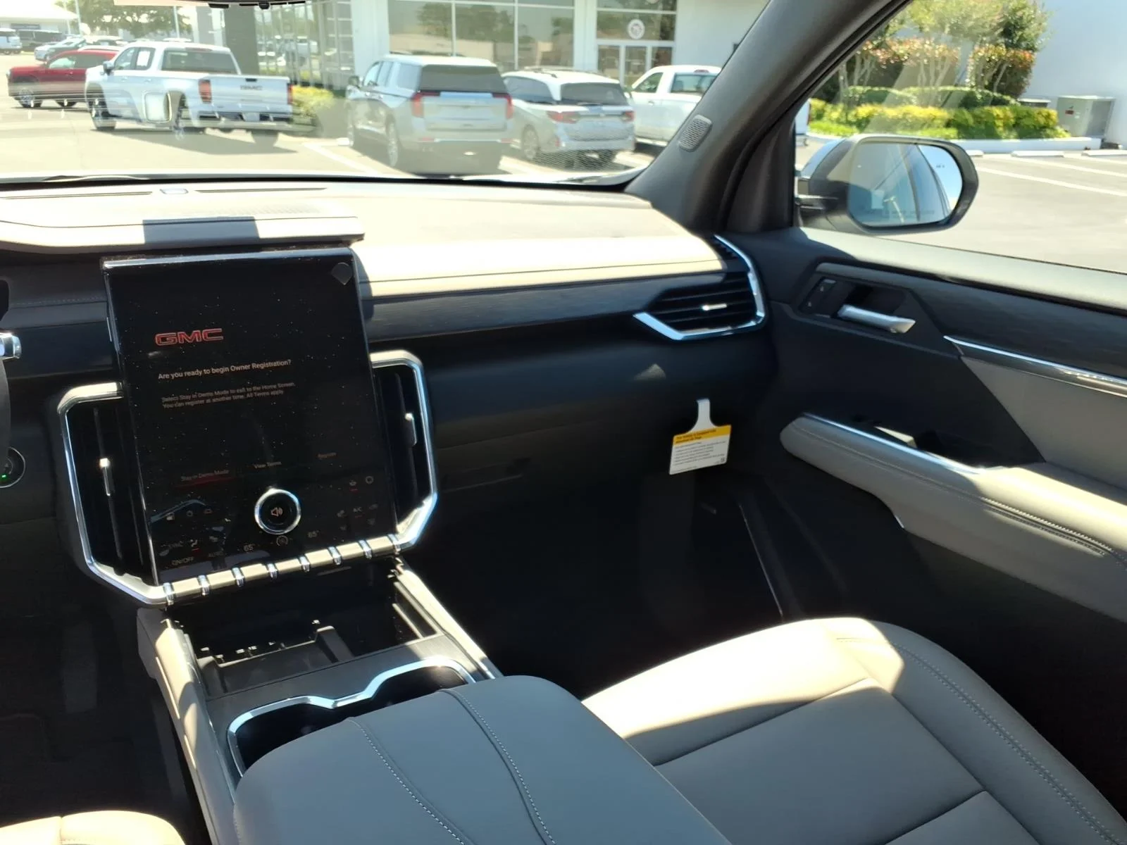 2026 GMC Acadia Elevation - Photo 10