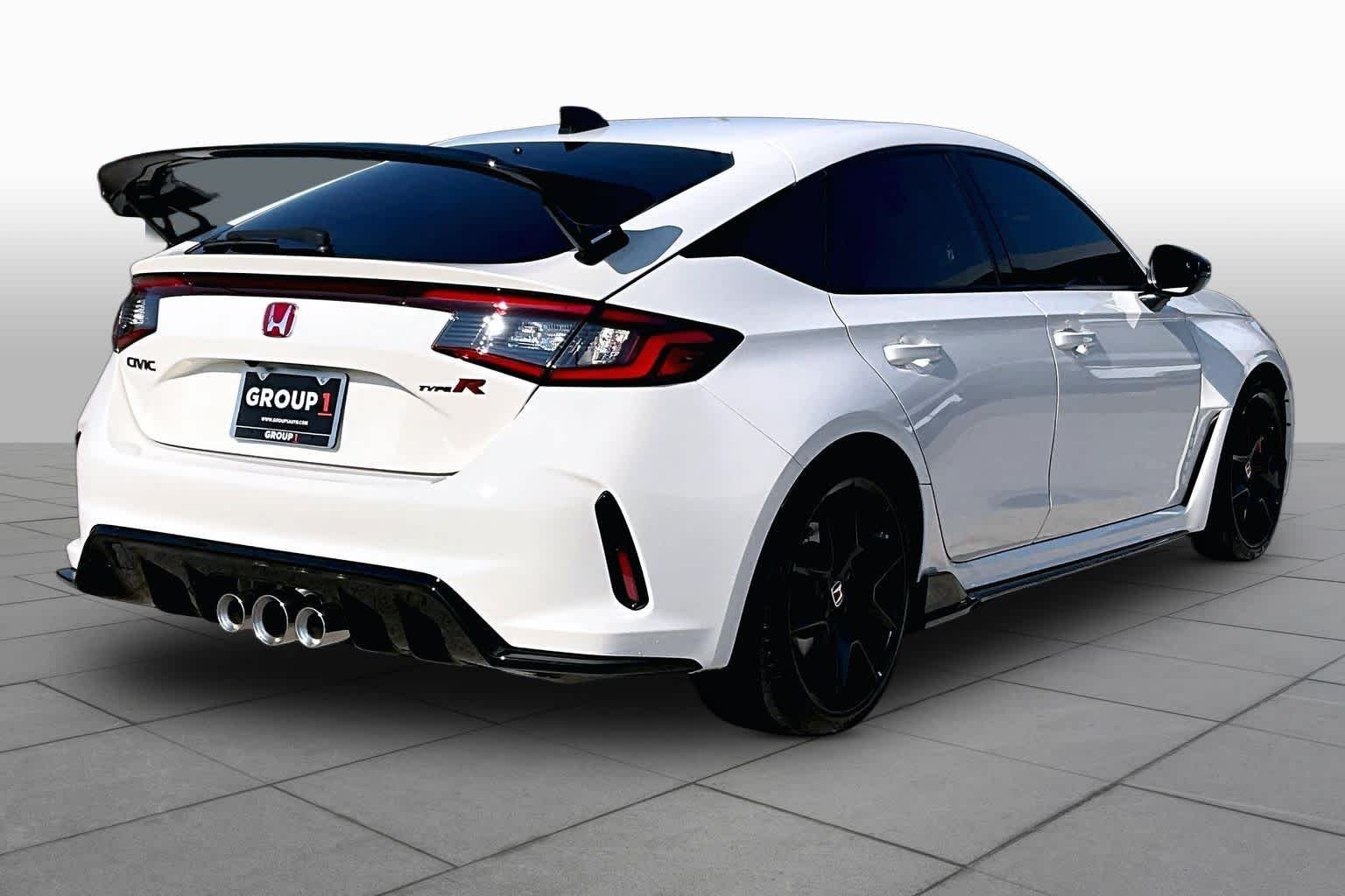 Used 2025 Championship White Honda Civic Type R image 13