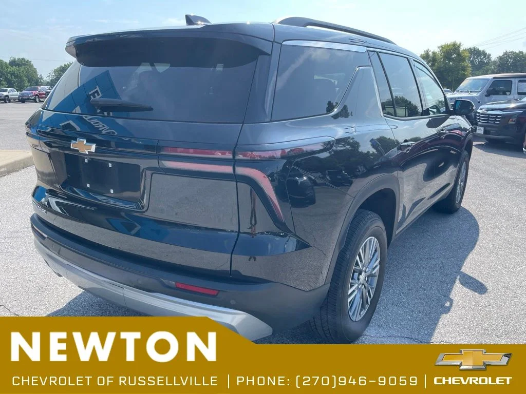 Used 2025 Black Metallic Chevrolet LT image 16