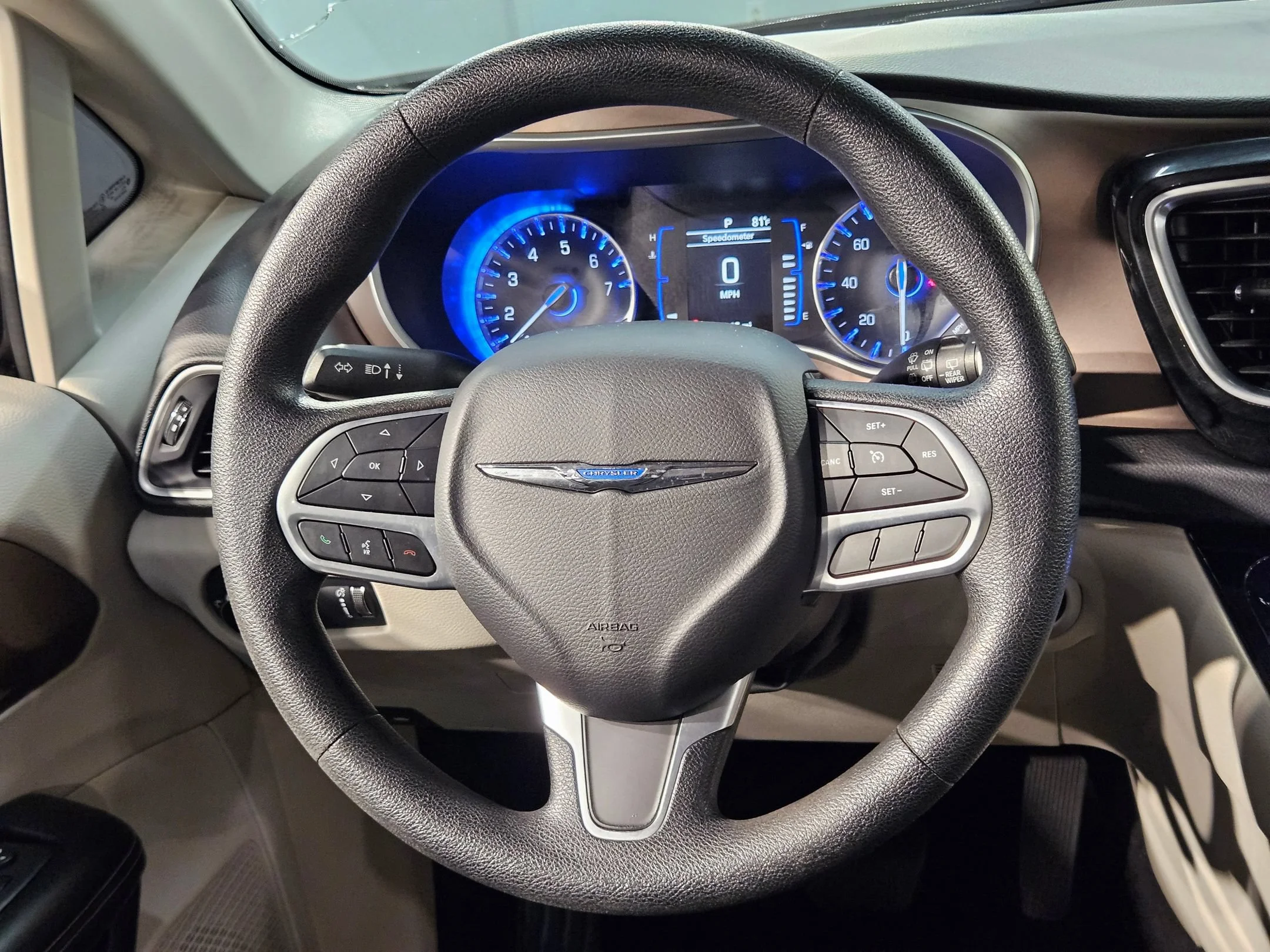 Used 2021 Brilliant Black Crystal Pearlcoat Chrysler L image 26