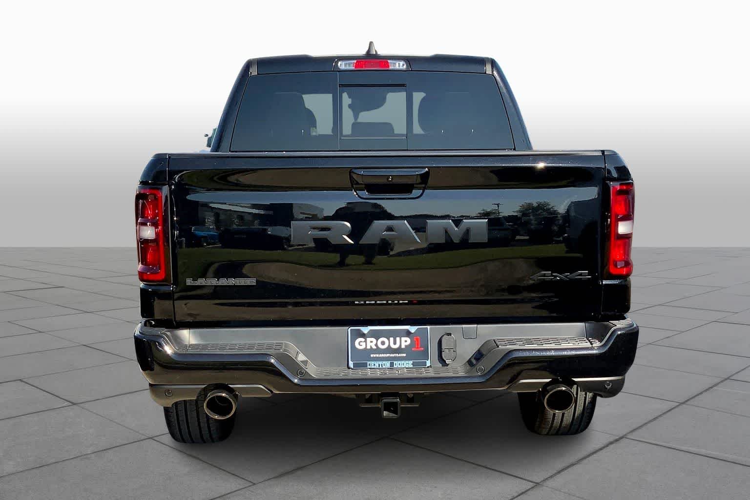 New 2026 Diamond Black Crystal Pearl-Coat Exterior Paint RAM Laramie image 4