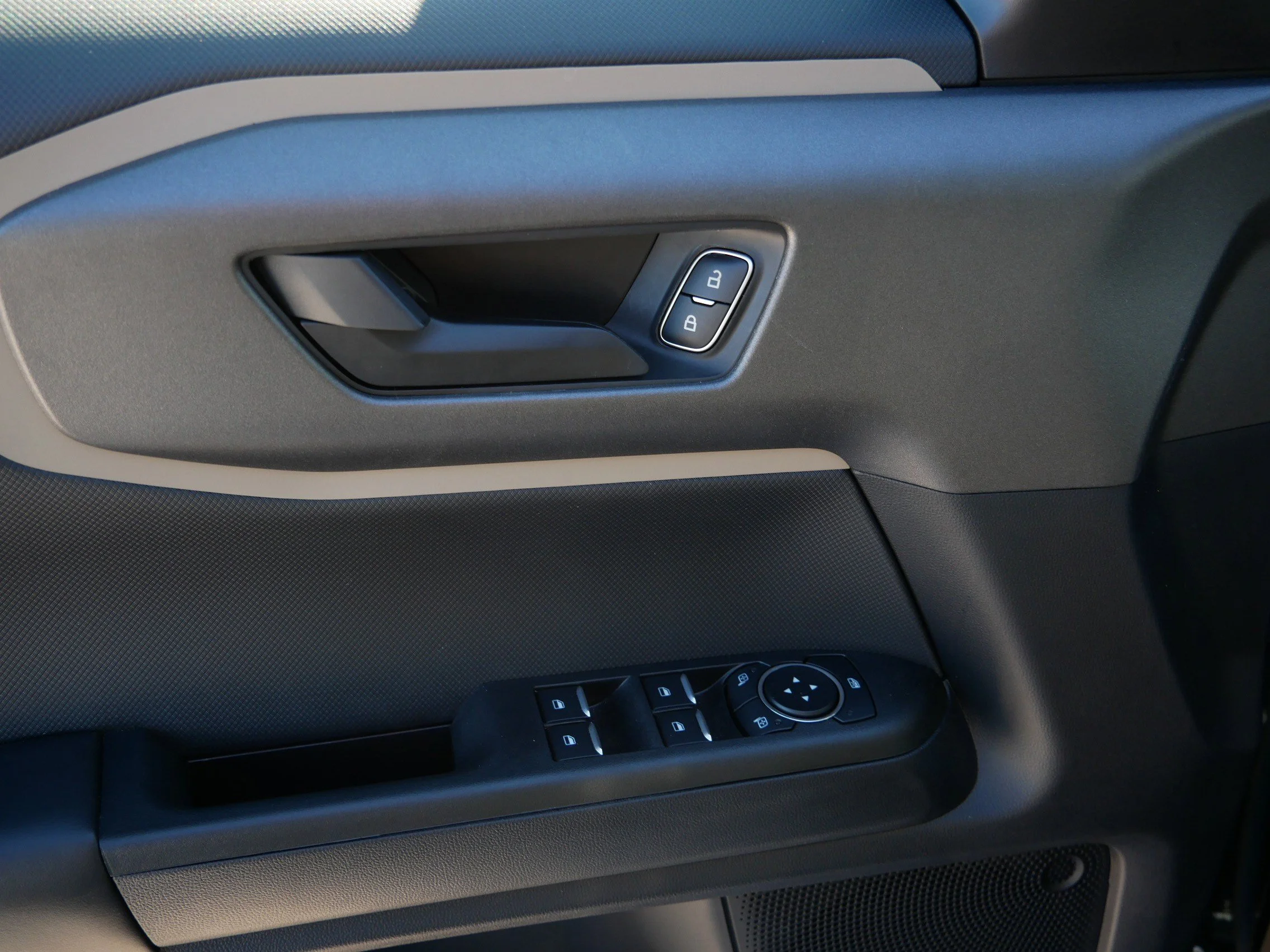 New 2025 Shadow Black Ford Big Bend image 20