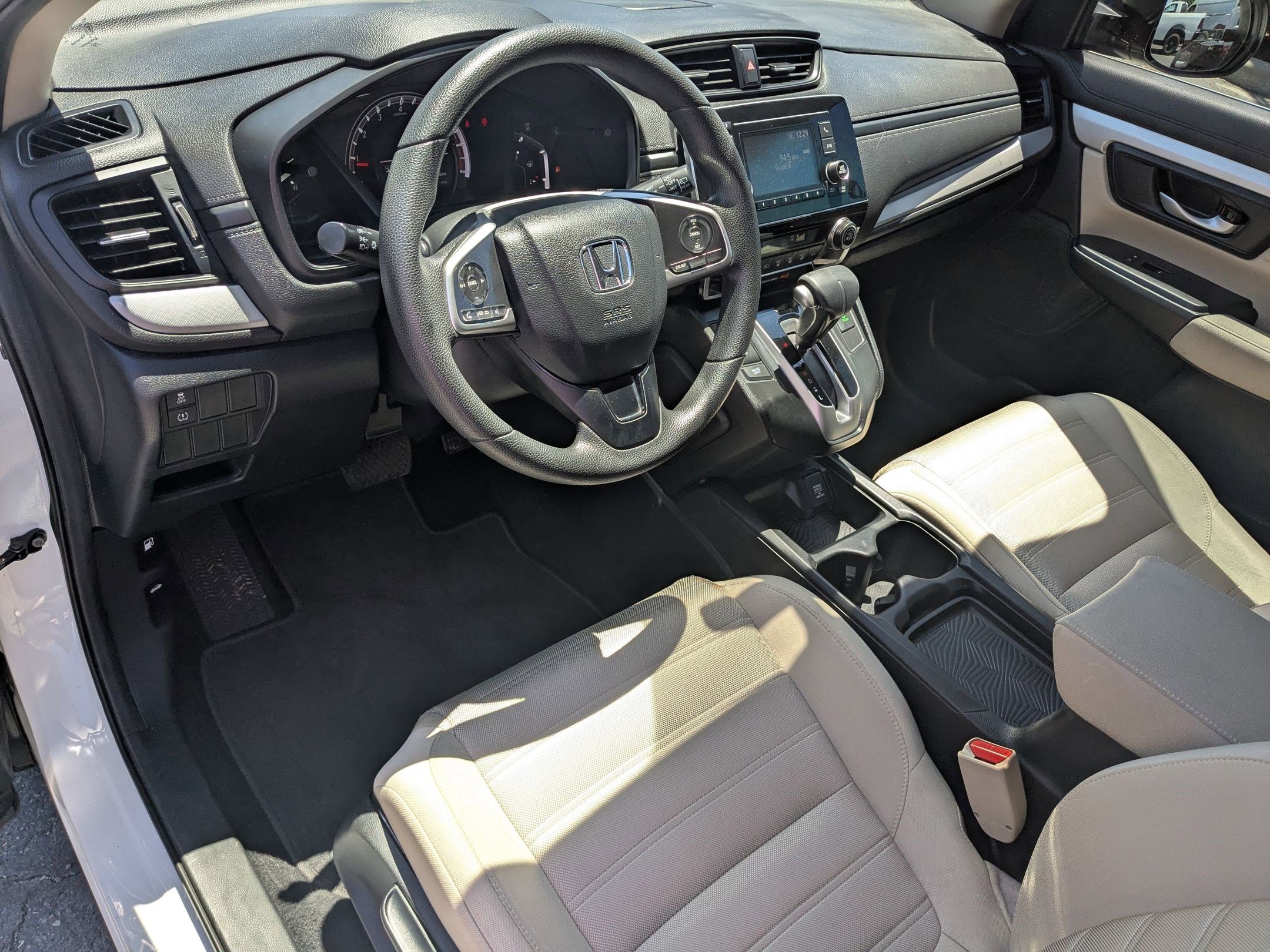 Used 2019 Platinum White Pearl Honda LX image 16