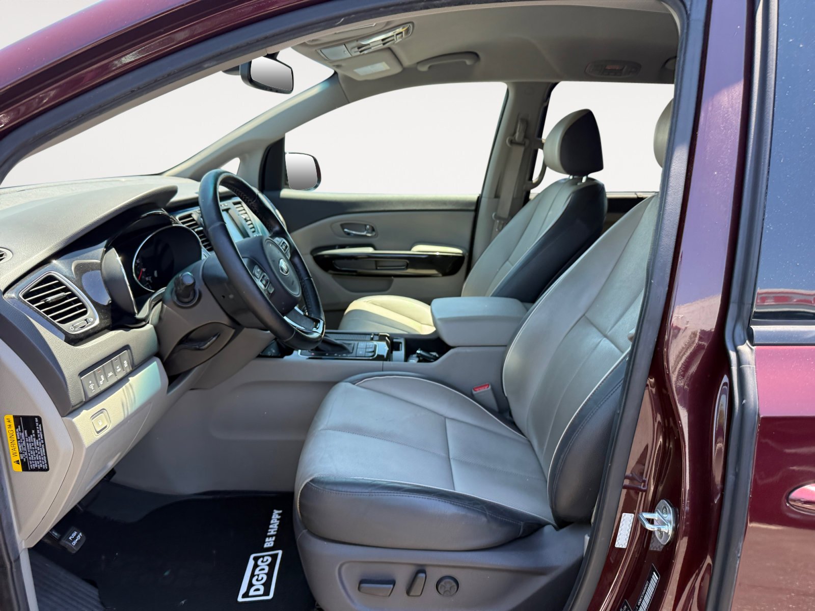 Used 2016 Venetian Red Pearl Kia SX image 10