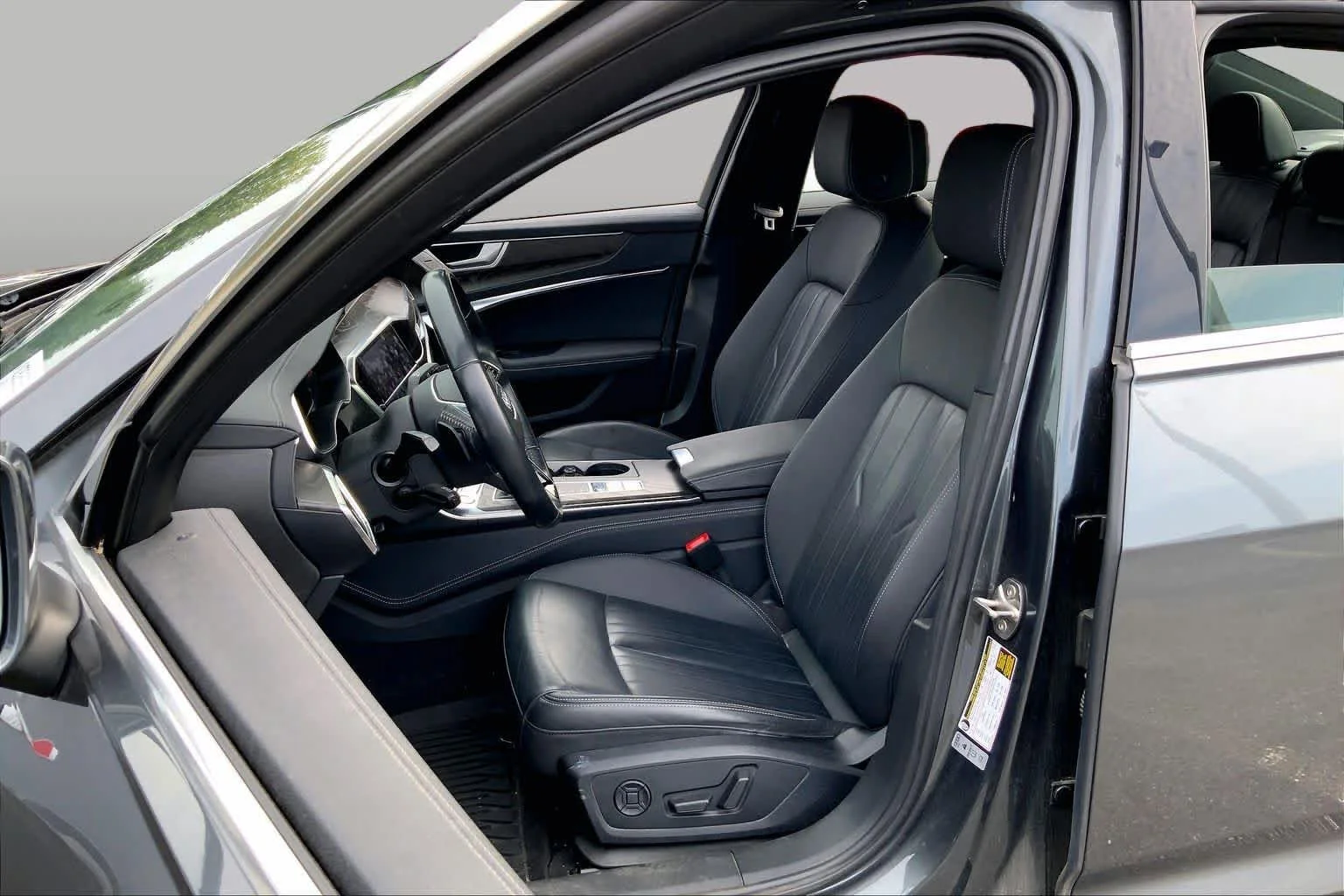 Used 2019 Daytona Gray Pearl Effect Audi Premium Plus image 8