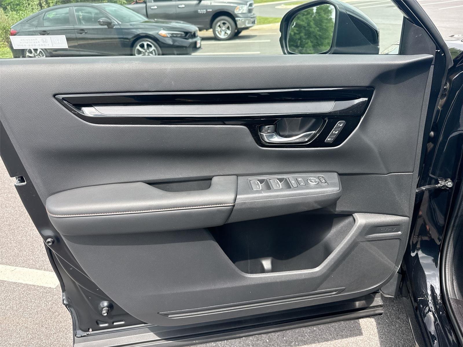 2025 Honda CR-V Sport Touring - Photo 12