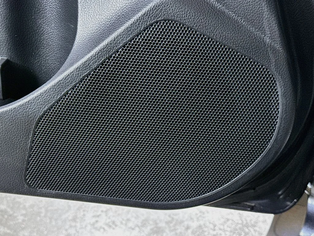 Used 2016 Gray Subaru Base image 22