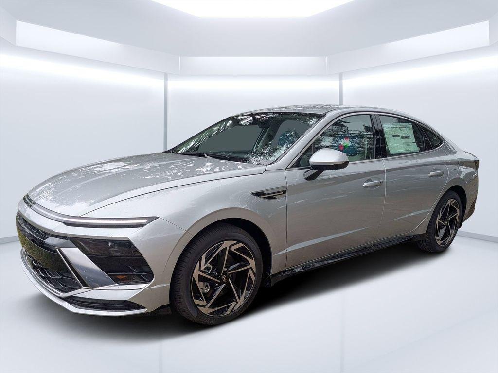 New 2026 Silver Hyundai SEL Sport image 7