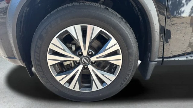 Used 2023 Super Black Nissan SV image 28