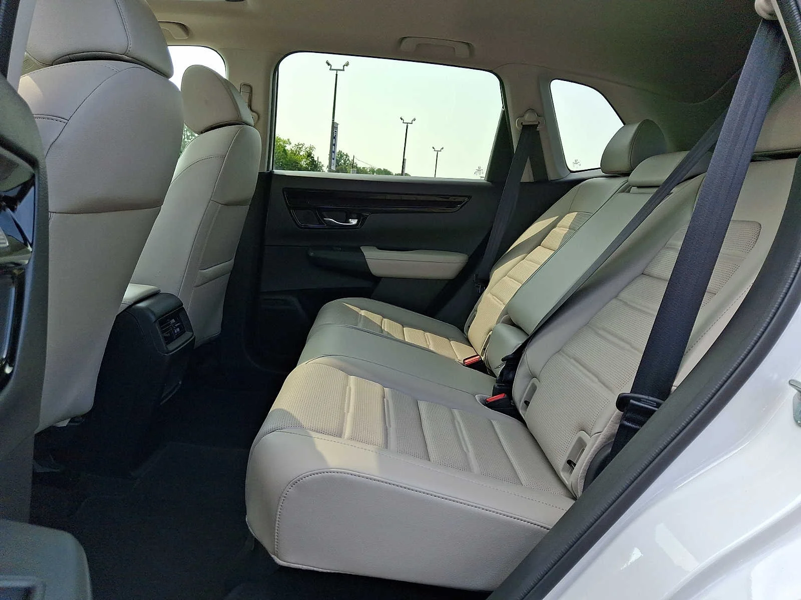 Used 2024 Platinum White Pearl Honda EX-L image 10