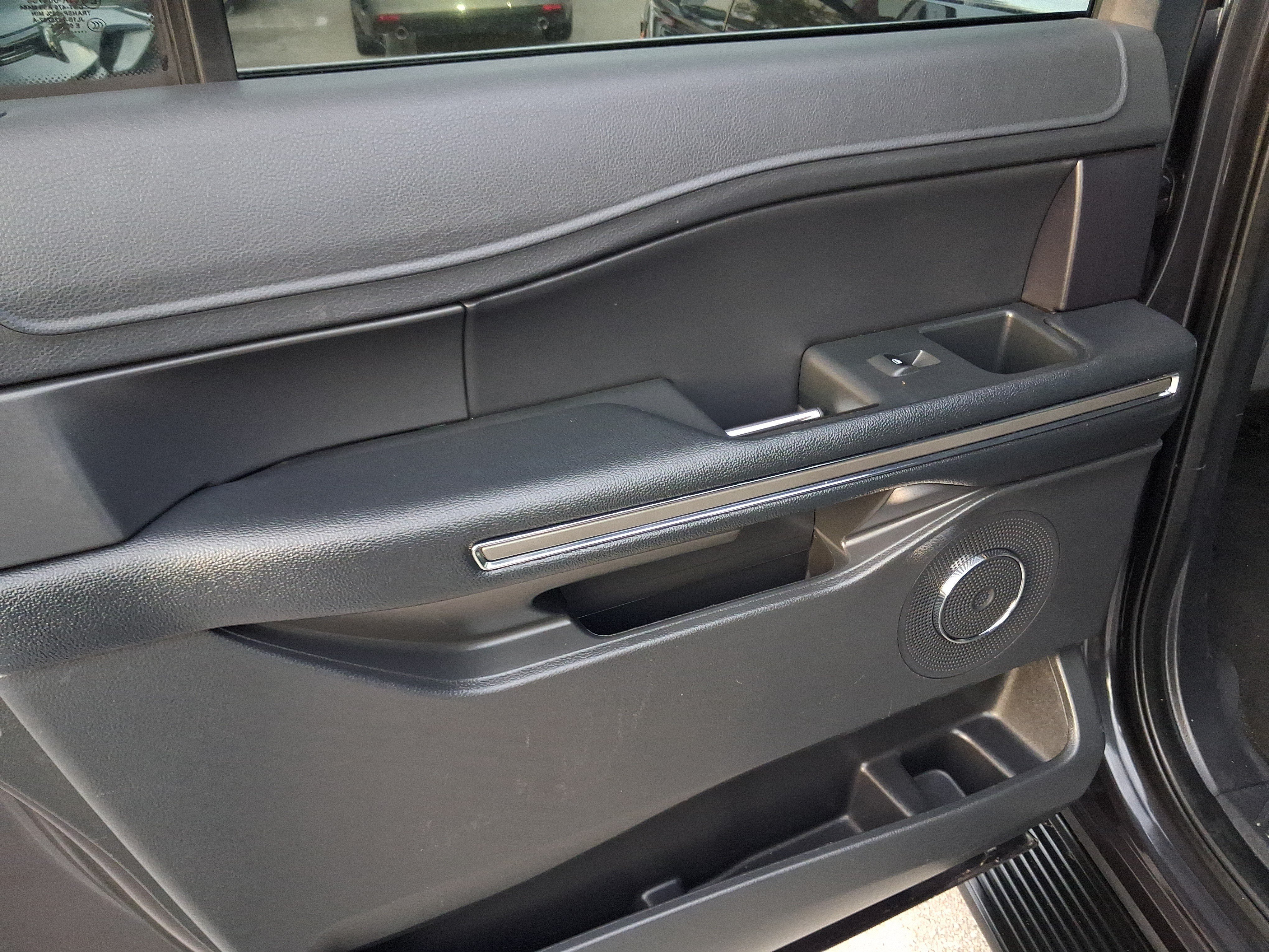 Used 2024 Gray Ford XLT image 11