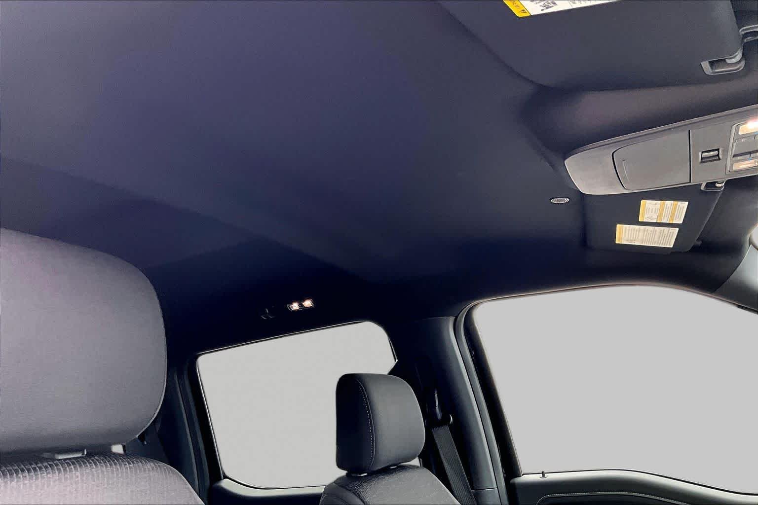 Used 2025 Agate Black Metallic Ford XLT image 14