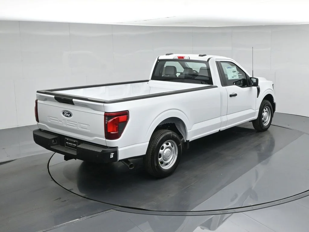 New 2026 White Ford XL image 29