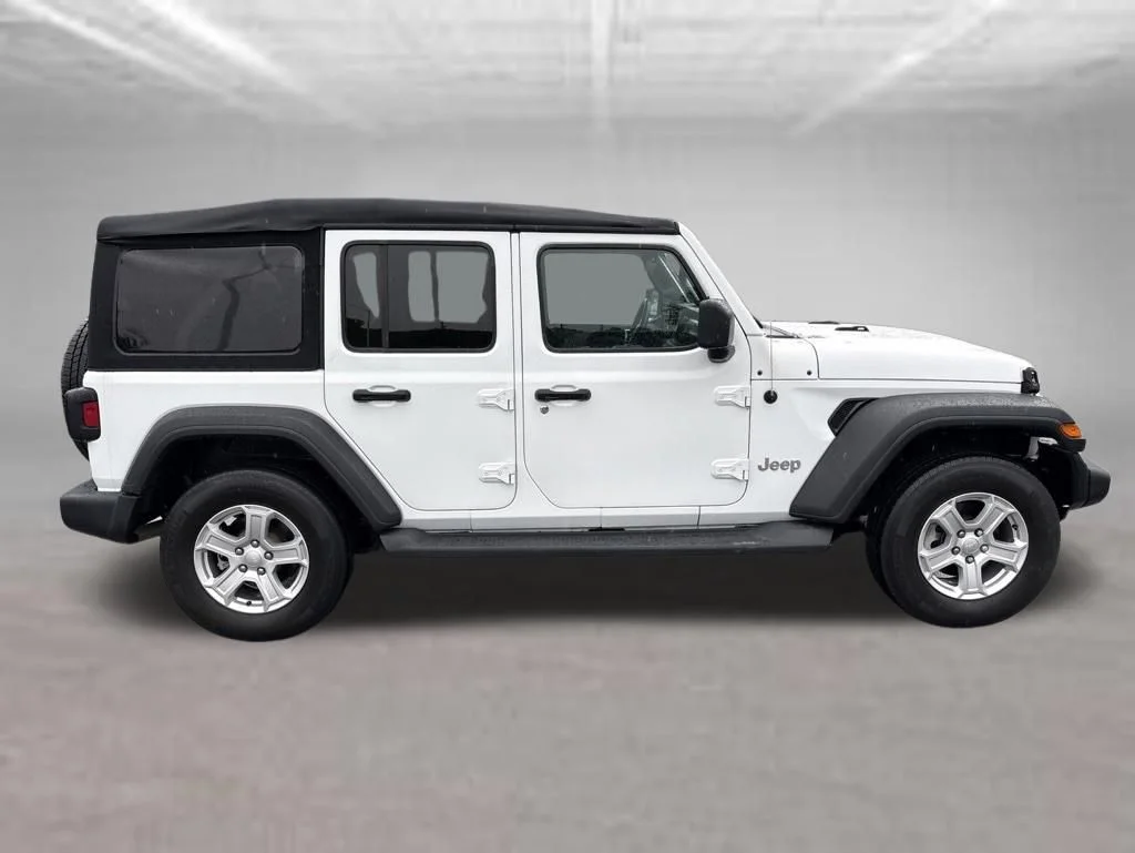 Used 2019 White Jeep Unlimited Sport image 6