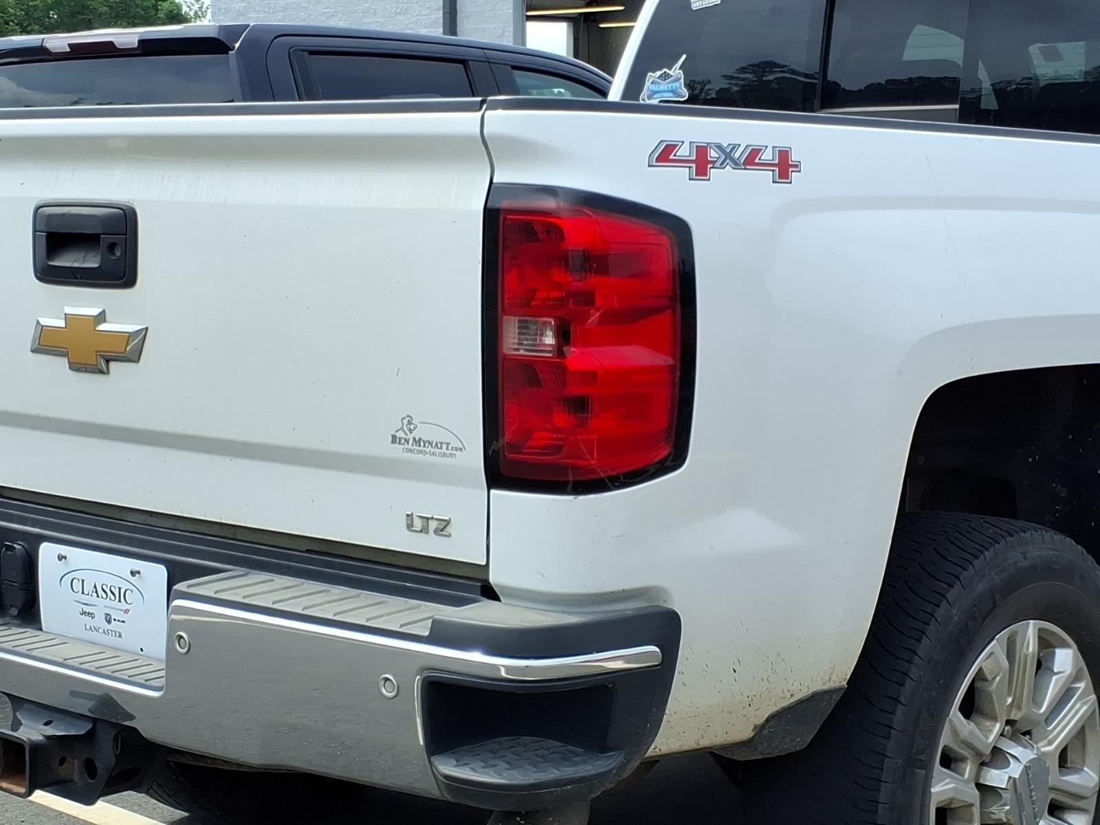 Used 2015 Summit White Chevrolet LTZ image 10