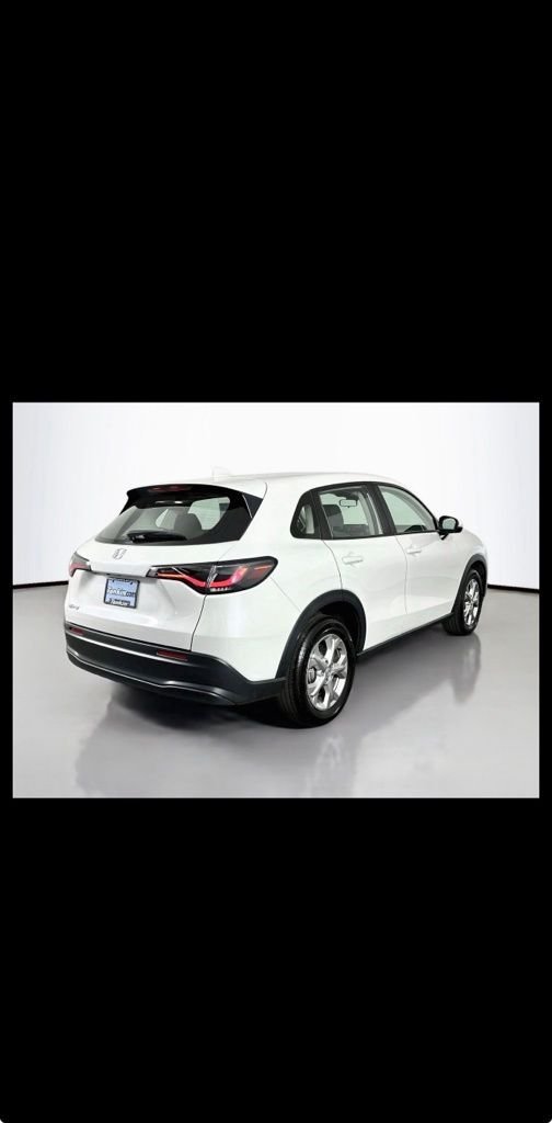 Used 2025 Platinum White Pearl Honda Sport image 8