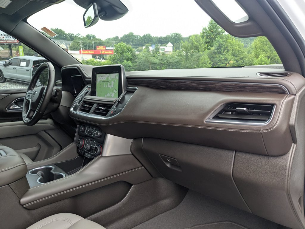 Used 2023 Summit White Chevrolet Z71 image 31