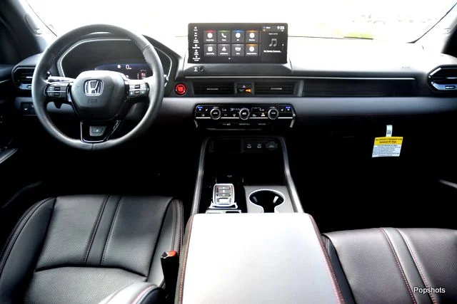 New 2026 Solar Silver Metallic Honda AWD Black Edition image 17