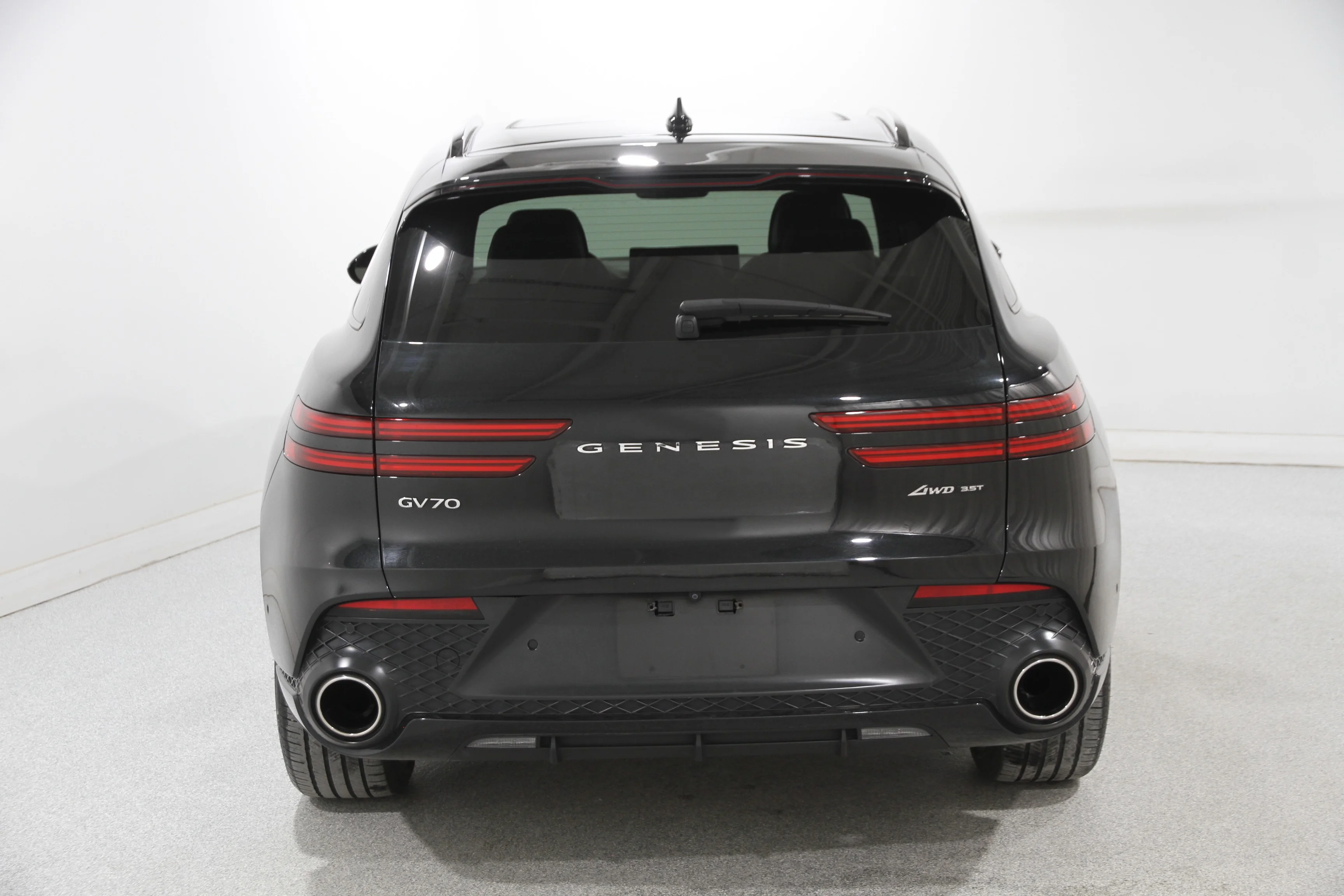 Used 2022 Vik Black Metallic Genesis 3.5T Sport Plus image 22