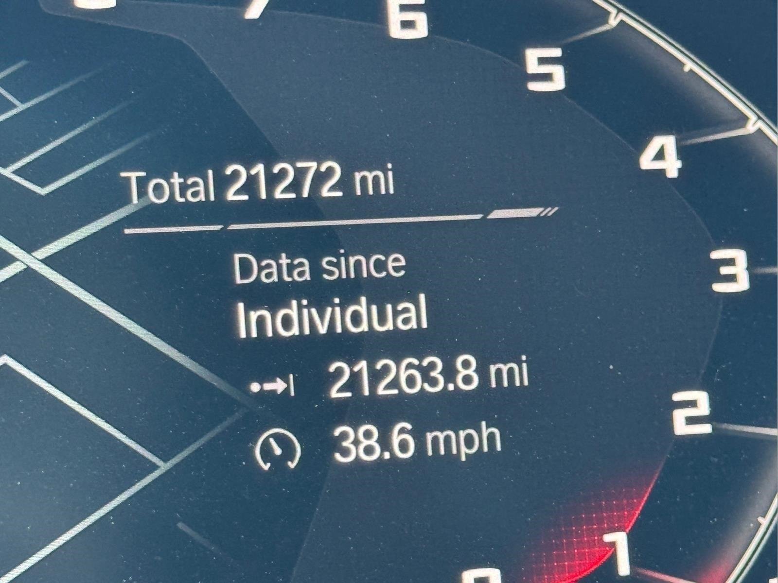 Used 2024 Brooklyn Grey Metallic BMW  image 22