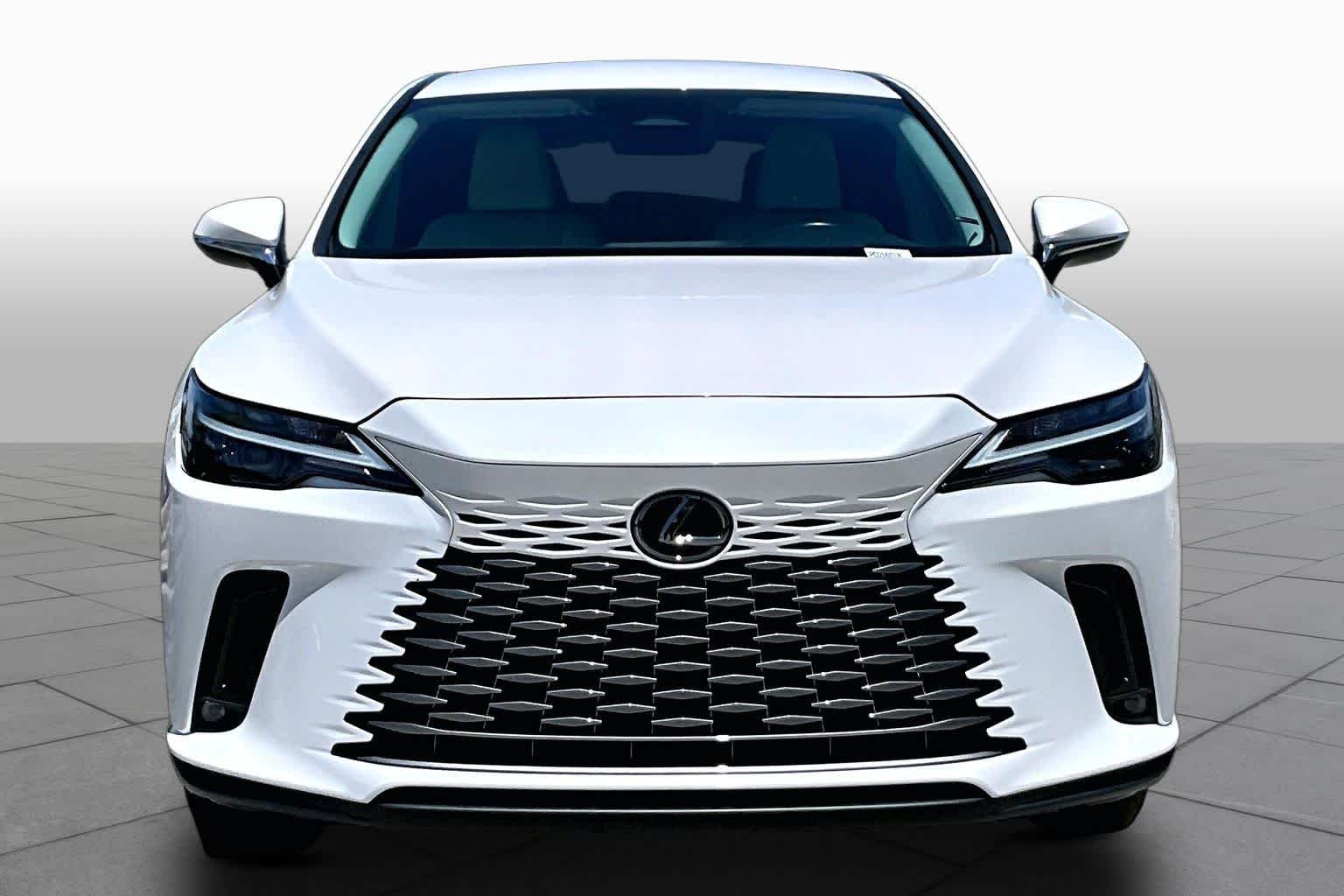 Used 2023 Eminent White Pearl Lexus  image 6