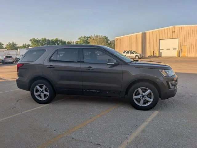 Used 2016 Ford Explorer XLT with VIN 1FM5K8D86GGB11731 for sale in Bloomington, IL