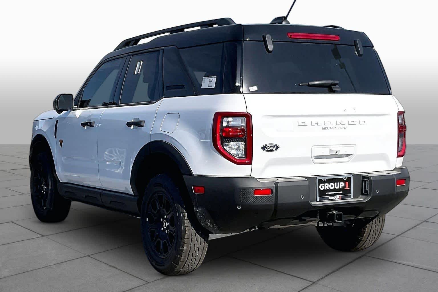 New 2026 Oxford White Ford Badlands® image 9