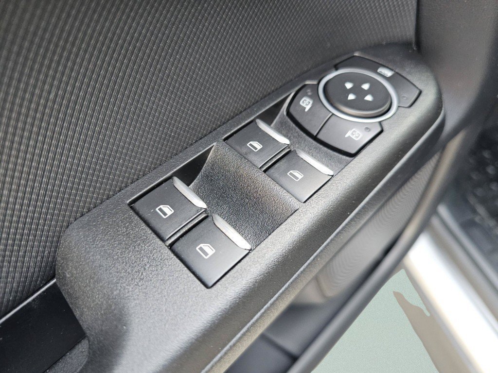 Used 2022 Silver Metallic Ford Outer Banks image 28