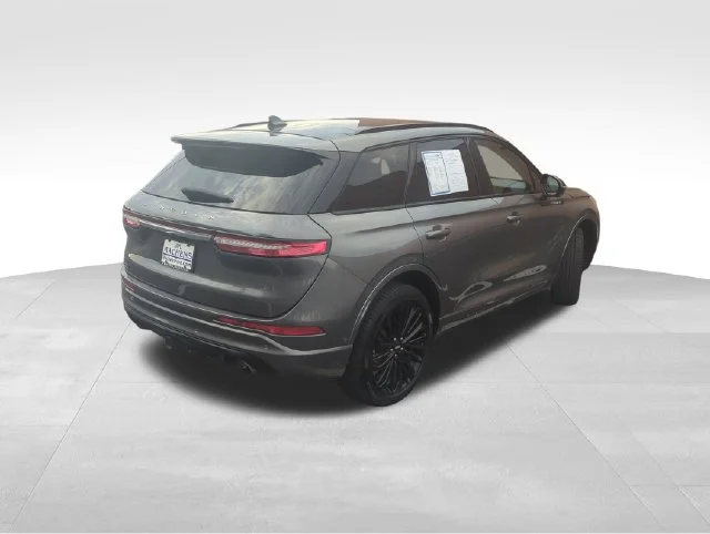 Used 2023 Gray Lincoln Reserve image 11