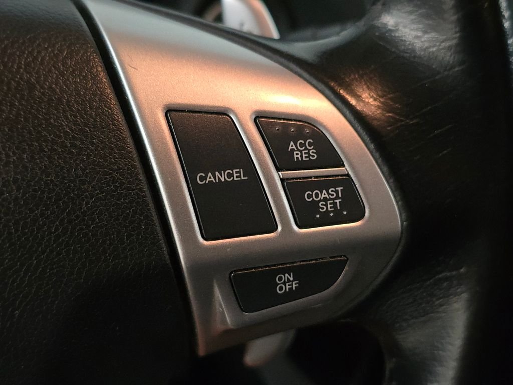 Used 2012  Mitsubishi SE image 34