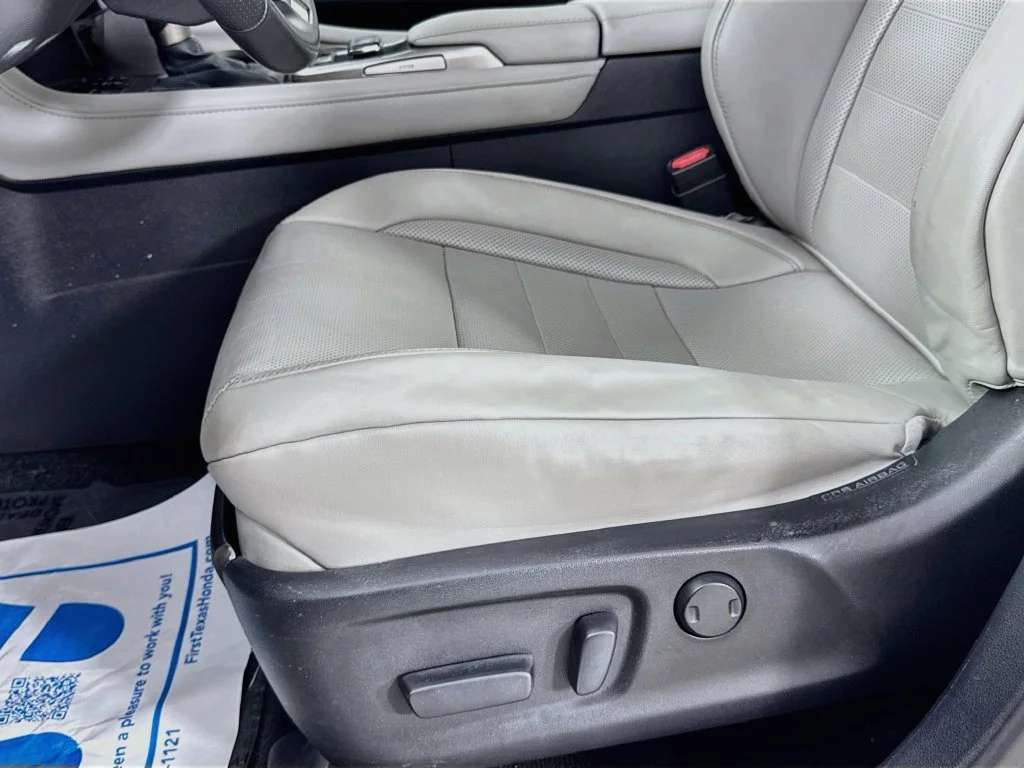 Used 2017 Silver Lexus 350 F Sport image 25
