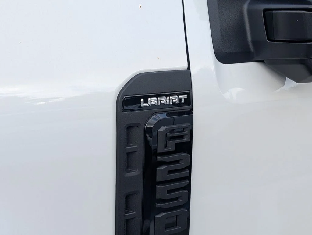 New 2026 Star White Metallic Tri-Coat Ford F-250® Lariat® image 6