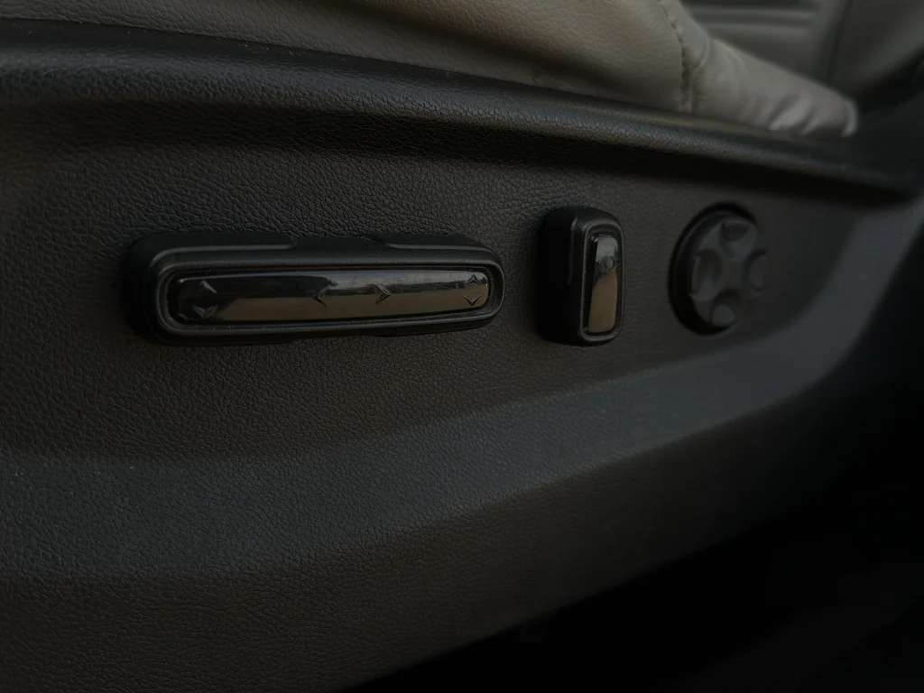 Used 2017 Silver Honda Touring image 10