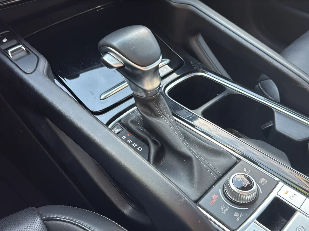Used 2025 Black Kia S image 44