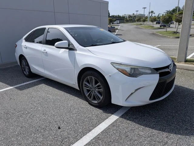 Used 2016 White Toyota SE image 1