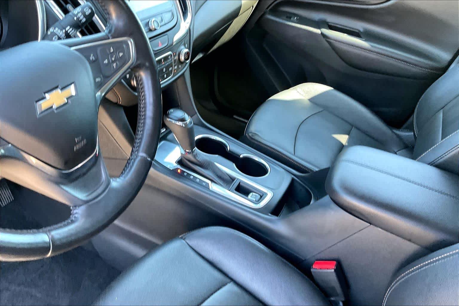 Used 2020 Nightfall Gray Metallic Chevrolet Premier image 16