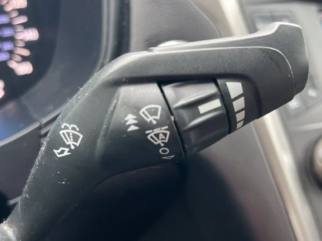 Used 2020 Silver Ford S image 27