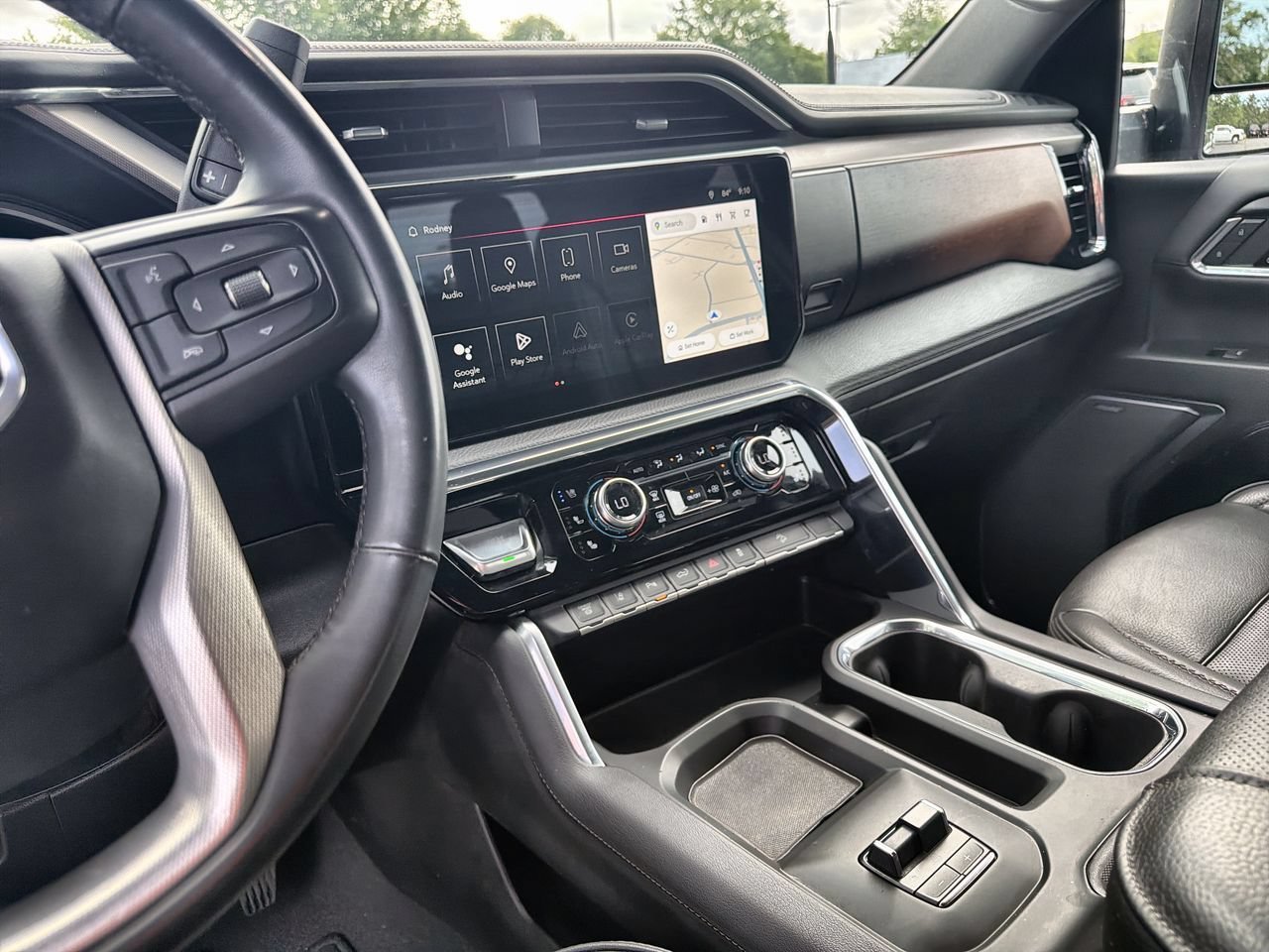 Used 2024 Onyx Black GMC Denali image 11