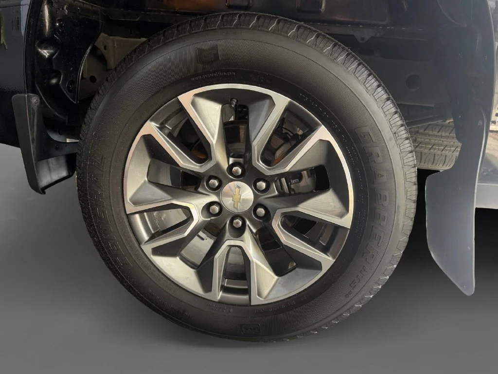 Used 2024 Black Chevrolet LT (2FL) image 16
