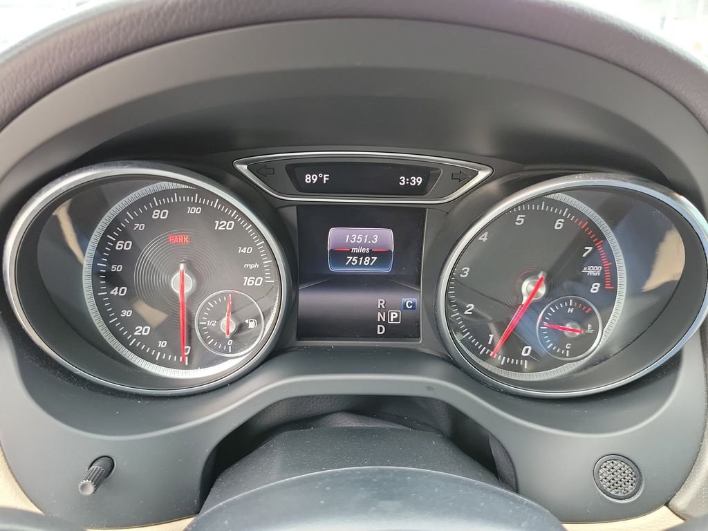 Used 2020 White Mercedes-Benz GLA 250 image 20