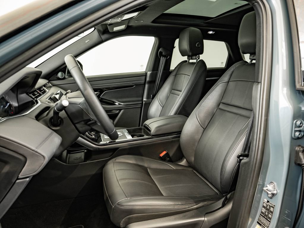 Used 2023 Gray Land Rover SE image 24