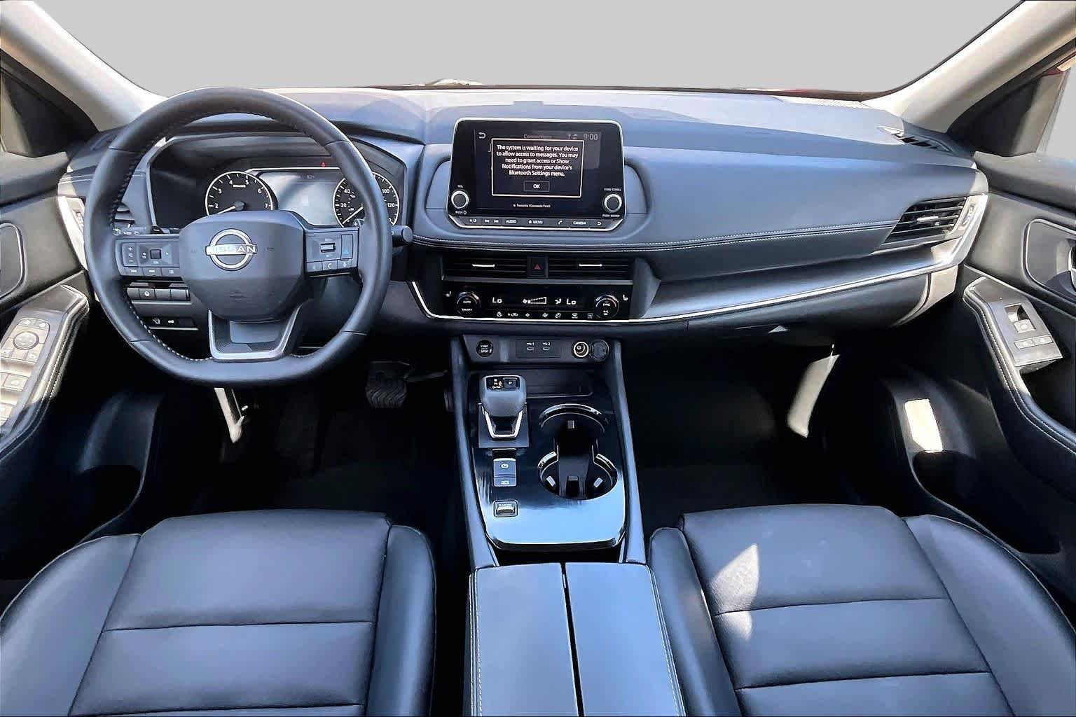 Used 2025 Scarlet Ember Tintcoat Nissan SV image 14
