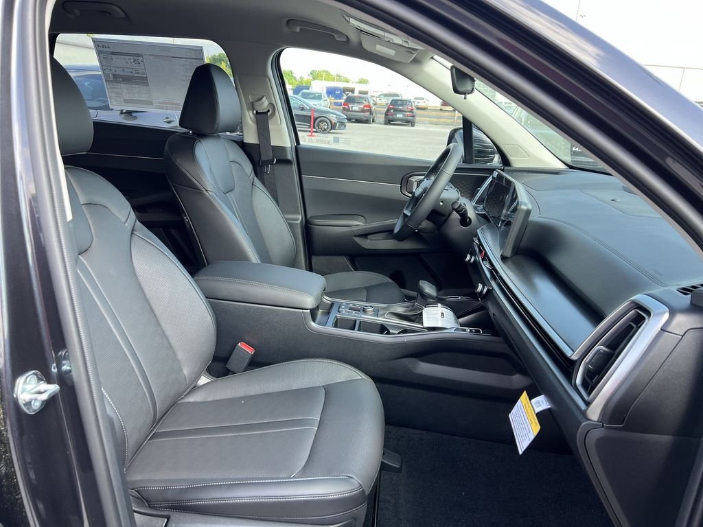 New 2026 Gray Kia S image 25