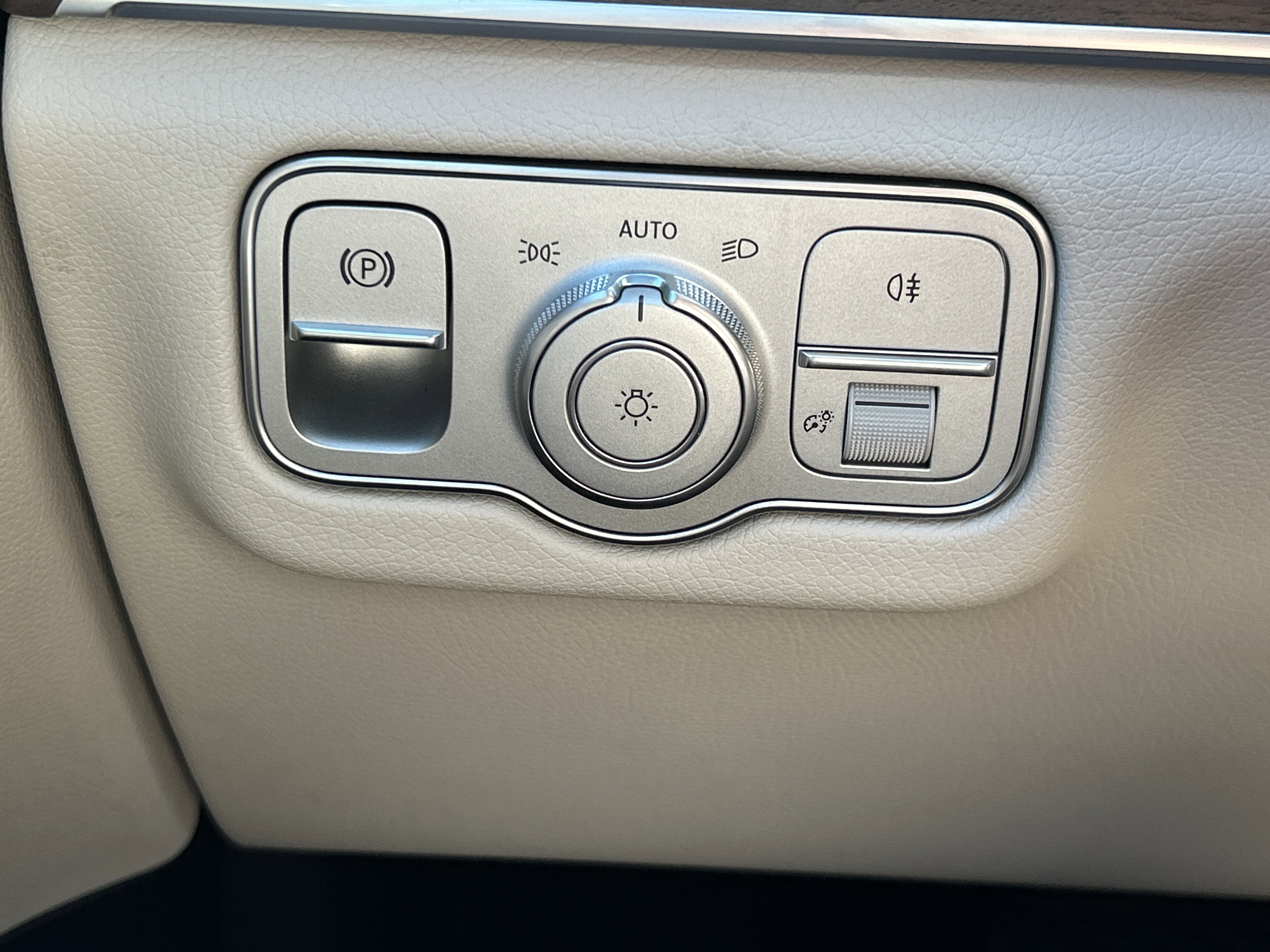 New 2026 Polar White Mercedes-Benz GLE 450 4MATIC® Coupe image 21