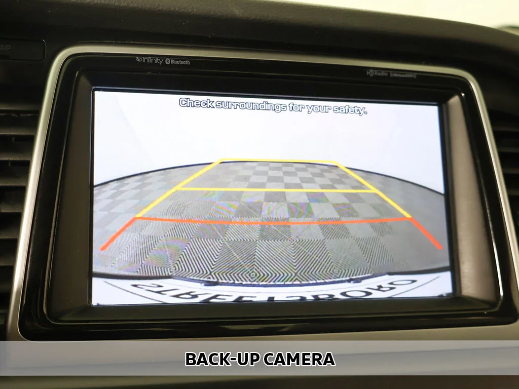 Used 2019 Silver Hyundai Limited image 8