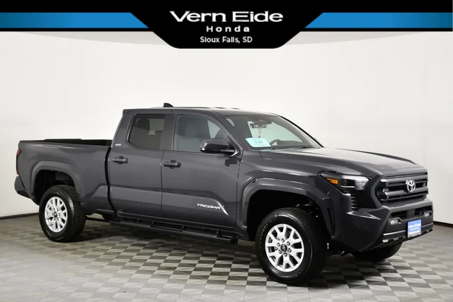 2026 Toyota Tacoma 4WD SR5