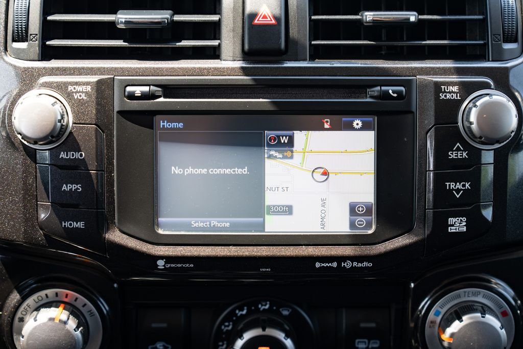 Used 2018 Super White Toyota TRD Off-Road image 14