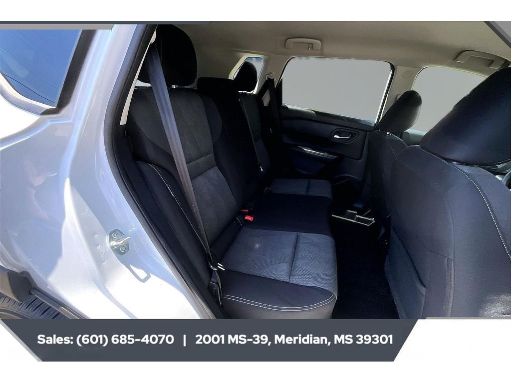 2024 Nissan Rogue SV - Photo 20