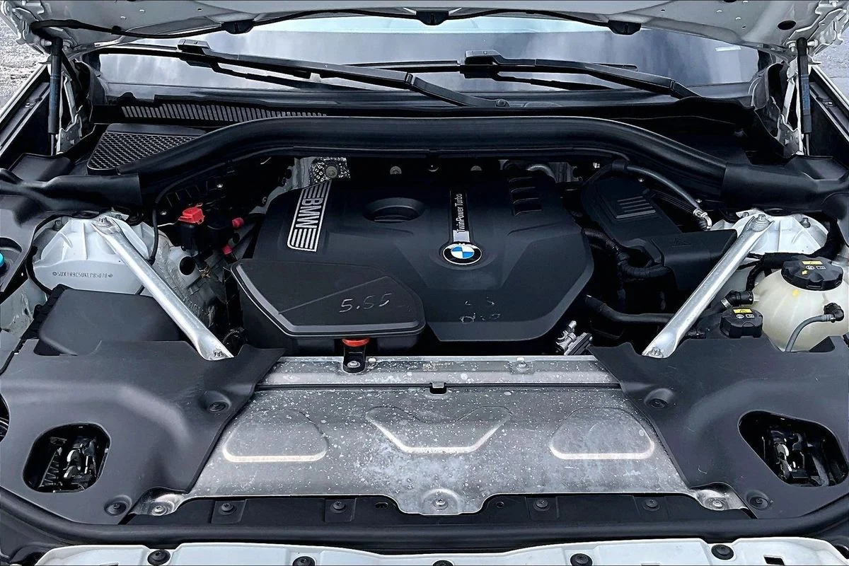 Used 2019 White BMW xDrive30i image 33