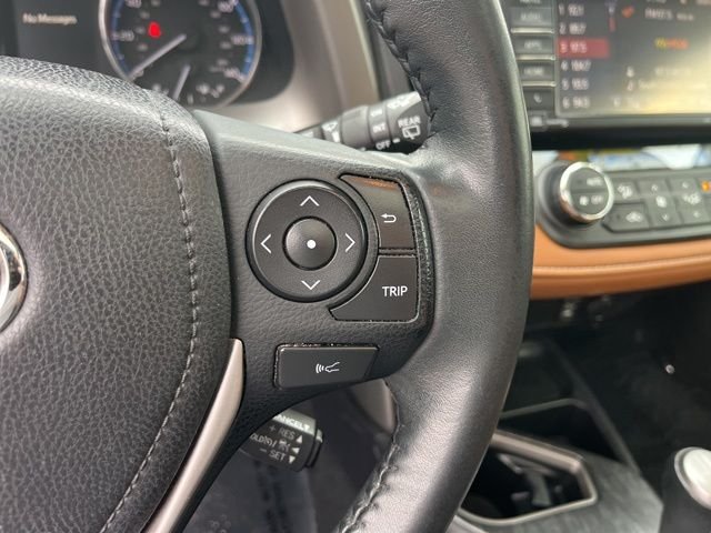Used 2017 Gray Toyota Platinum image 21